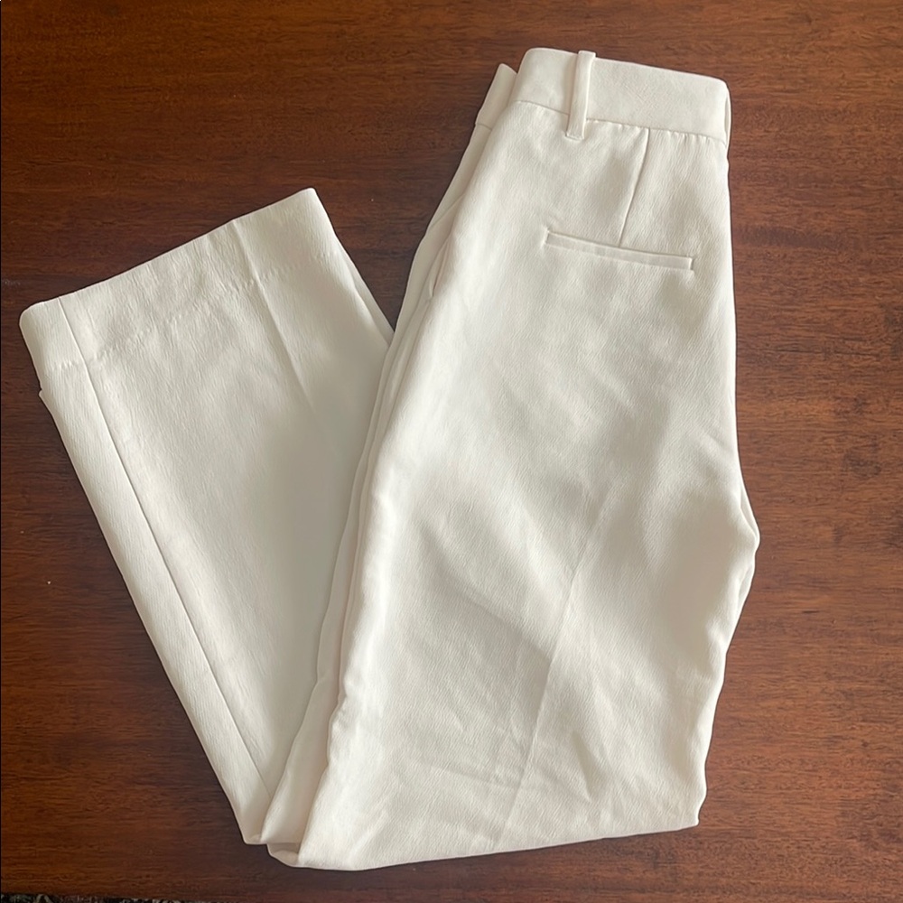 Aritzia Effortless Pant